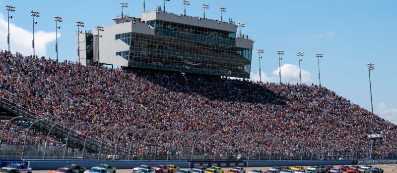 2024 Ally 400 green flag